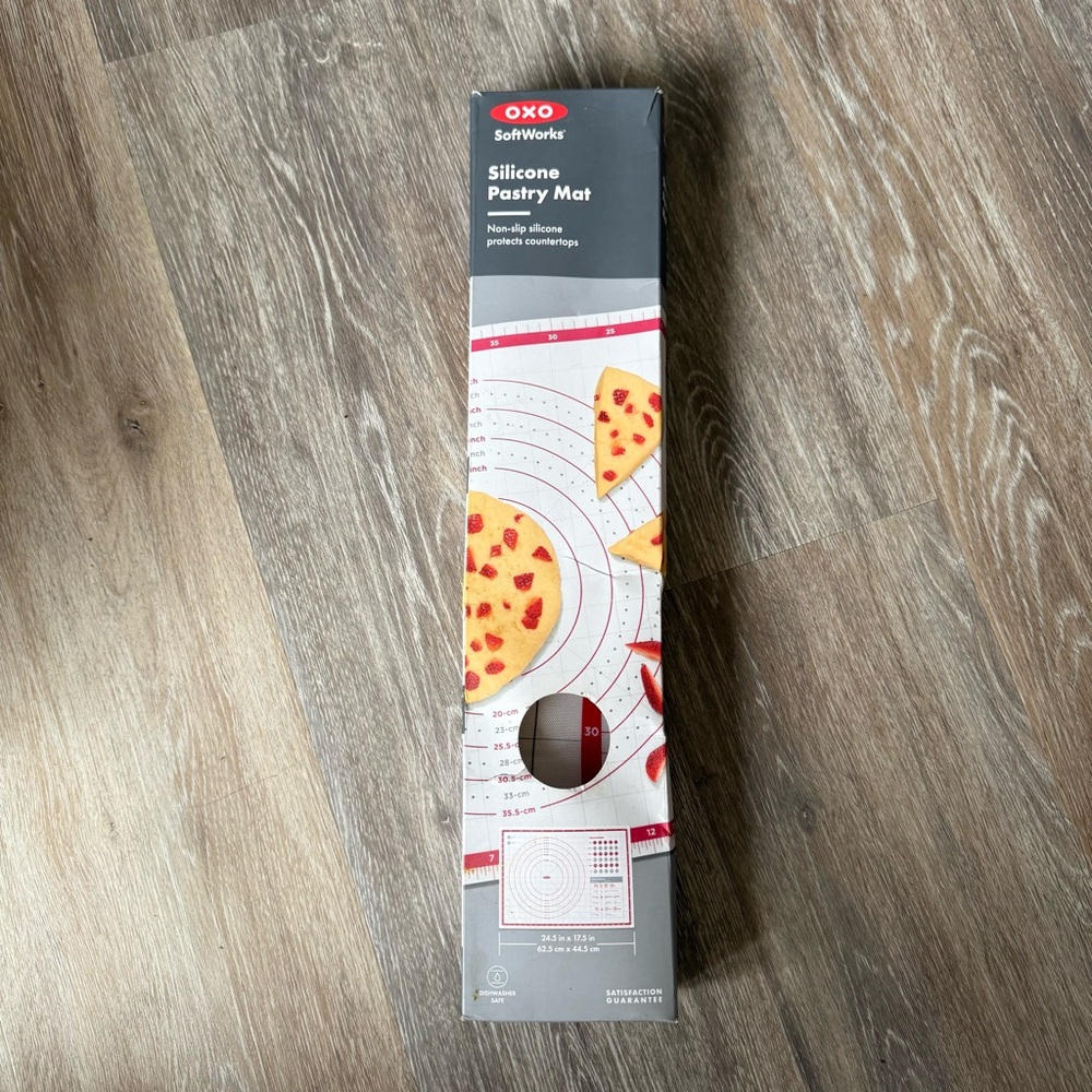 OXO Silicone Pastry Mat - Red and White